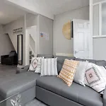 Index House - Air Host & Stay - Free Parking