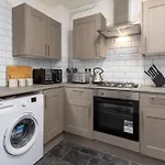 Index House - Air Host & Stay - Free Parking